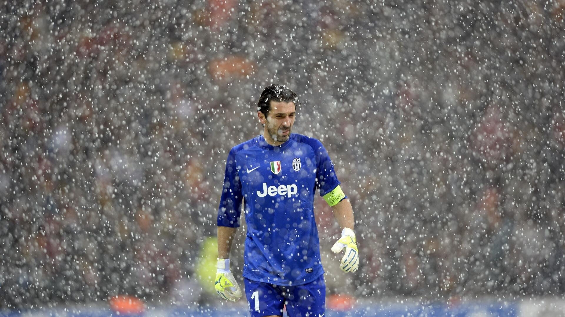 铁血蓝白铸就防线艺术，亚洲之星闪耀英超争冠路—当阿根廷防守哲学与李刚仁的接管时刻相遇